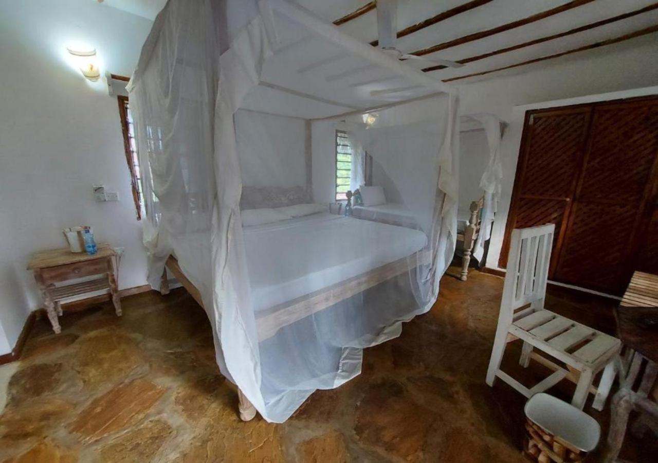 Marine Holiday House Malindi Eksteriør bilde